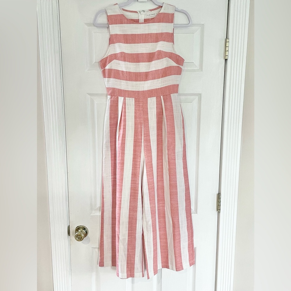 Like New Linen Slide Show Red White Striped Jumpsuit